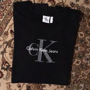 Pristine Calvin Klein vintage tee!  Authentic vtg